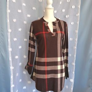 Win Win size small, medium, very casual and nice fabric